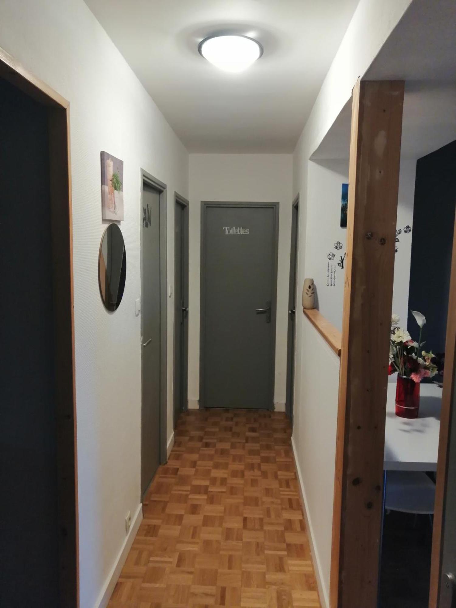 Dans A Homestay